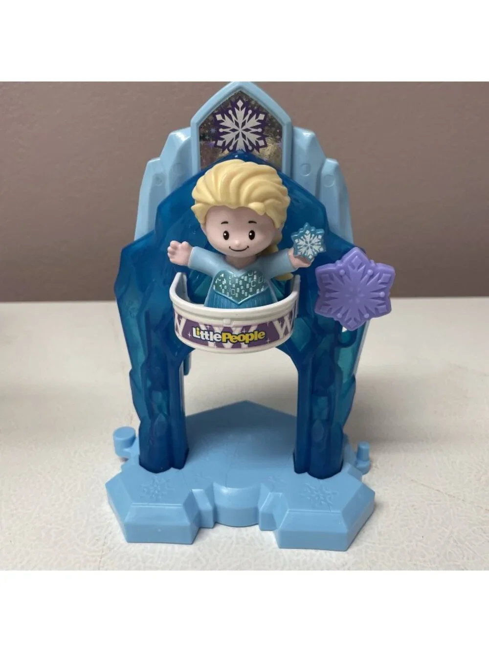 Fisher Price Little People Disney Frozen Elsa Palace Toy